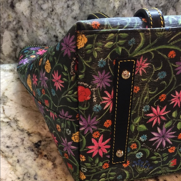 🚫SOLD🚫Dooney & Bourke Floral E/W Shopper *RARE* - Picture 4 of 8